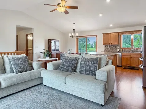 2001 Eastbay Avenue Balaton MN 56115