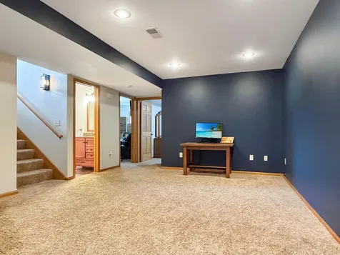 2001 Eastbay Avenue Balaton MN 56115