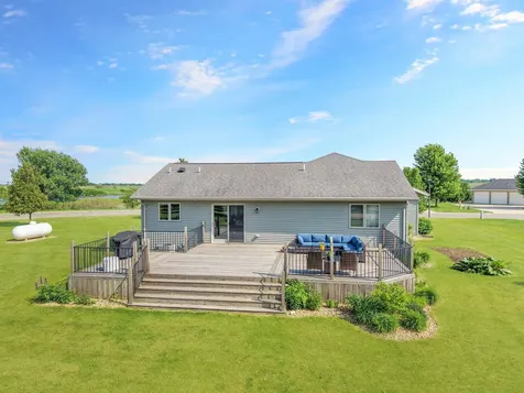 2001 Eastbay Avenue Balaton MN 56115