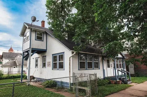 274 Vine Street Winona MN 55987