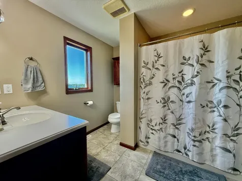 1798 Tiger Ridge Drive Albert Lea MN 56007