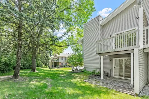 828 Sherwood Road Shoreview MN 55126