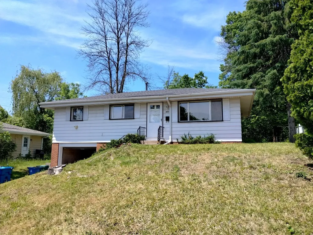 3211 Indiana Avenue N Robbinsdale MN 55422