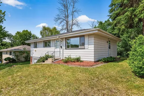 3211 Indiana Avenue N Robbinsdale MN 55422
