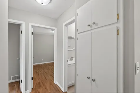 3211 Indiana Avenue N Robbinsdale MN 55422