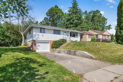 3211 Indiana Avenue N Robbinsdale MN 55422
