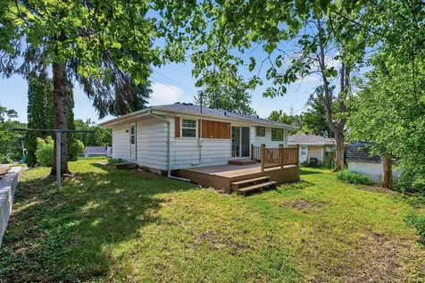 3211 Indiana Avenue N Robbinsdale MN 55422
