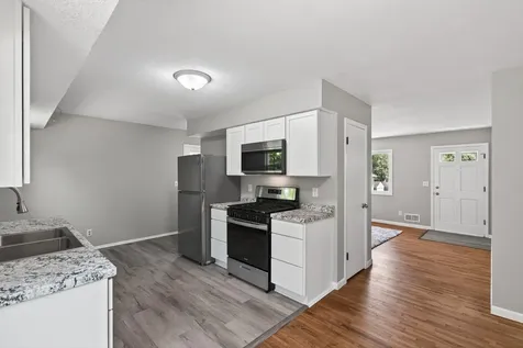 3211 Indiana Avenue N Robbinsdale MN 55422
