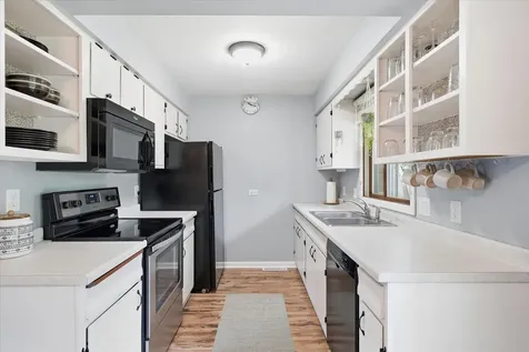 1906 Stryker Avenue West Saint Paul MN 55118