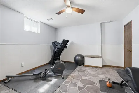 1906 Stryker Avenue West Saint Paul MN 55118