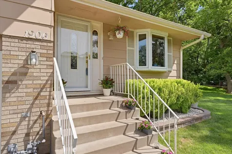 1906 Stryker Avenue West Saint Paul MN 55118