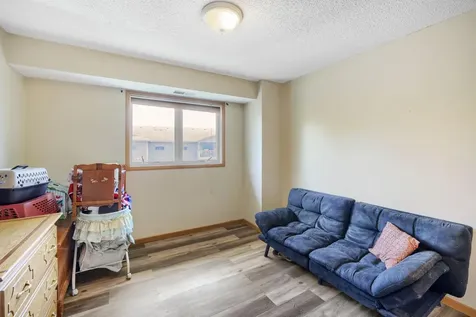 880 Lyn Way Hastings MN 55033