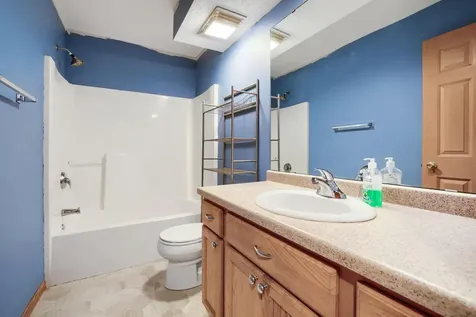 880 Lyn Way Hastings MN 55033
