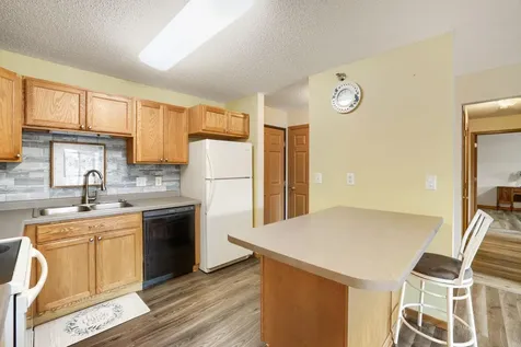 880 Lyn Way Hastings MN 55033