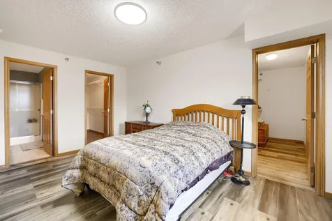 880 Lyn Way Hastings MN 55033