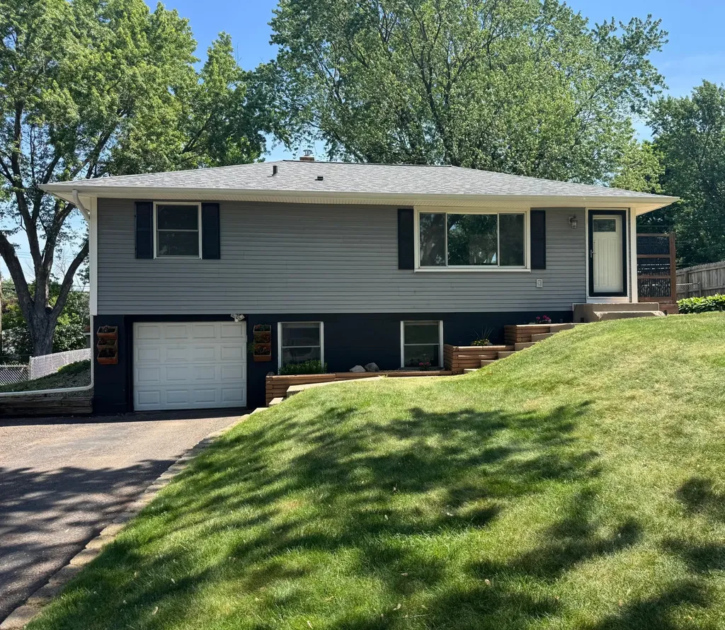 3944 Lakewood Avenue White Bear Lake MN 55110