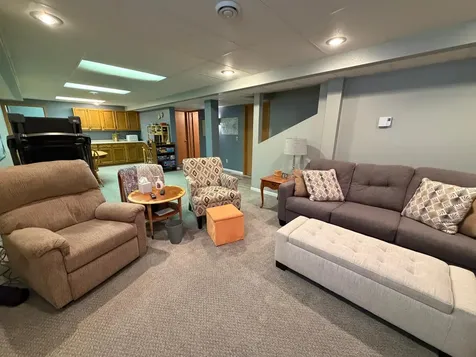 716 Main Avenue S Roseau MN 56751