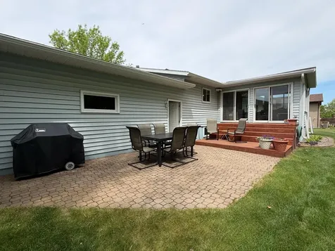 716 Main Avenue S Roseau MN 56751