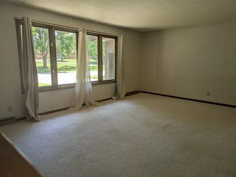 1005 Skylark Lane Albert Lea MN 56007
