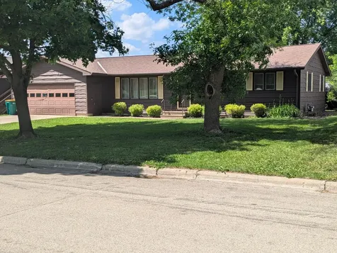 1005 Skylark Lane Albert Lea MN 56007