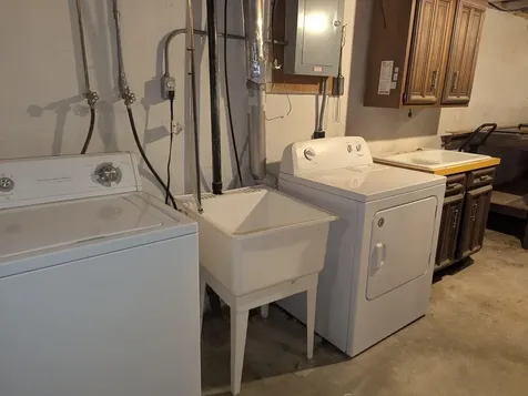 1005 Skylark Lane Albert Lea MN 56007