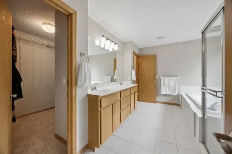 17126 Jonathan Court Lakeville MN 55044
