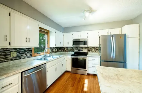 7965 Sierra Parkway Brooklyn Park MN 55444