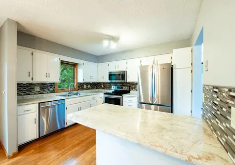 7965 Sierra Parkway Brooklyn Park MN 55444
