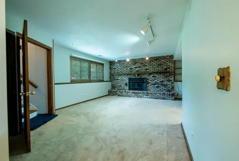 7965 Sierra Parkway Brooklyn Park MN 55444