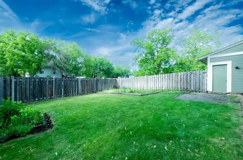 7965 Sierra Parkway Brooklyn Park MN 55444
