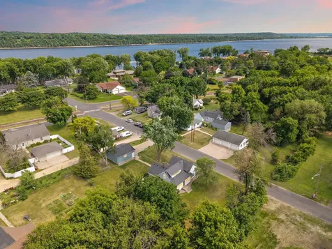387 2nd Street S Bayport MN 55003