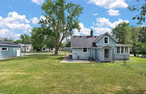387 2nd Street S Bayport MN 55003