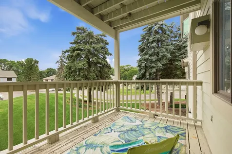 1580 Wheelock Lane Saint Paul MN 55117