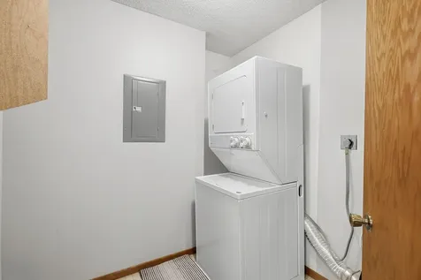 1580 Wheelock Lane Saint Paul MN 55117