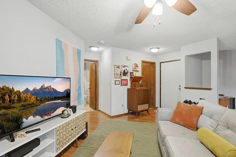 1580 Wheelock Lane Saint Paul MN 55117