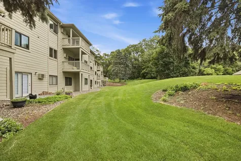 1580 Wheelock Lane Saint Paul MN 55117