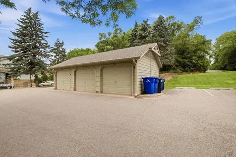 1580 Wheelock Lane Saint Paul MN 55117