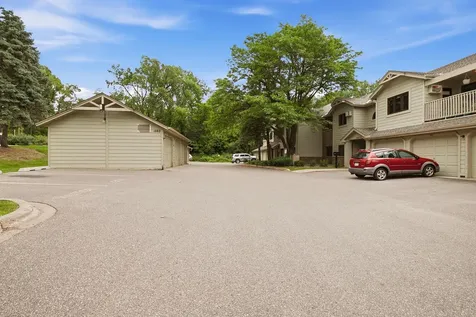 1580 Wheelock Lane Saint Paul MN 55117