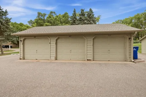 1580 Wheelock Lane Saint Paul MN 55117