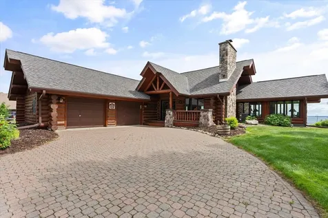 7492 Old Whiskey Road Pequot Lakes MN 56472