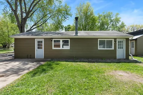 5817 Quail Avenue N Crystal MN 55429