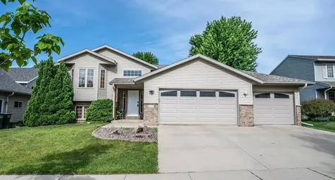 3931 Birmingham Lane NW Rochester MN 55901