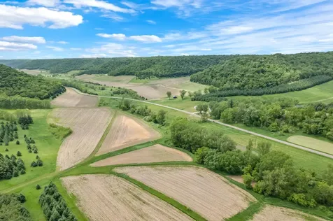 S1689 County Road Xx Alma WI 54610