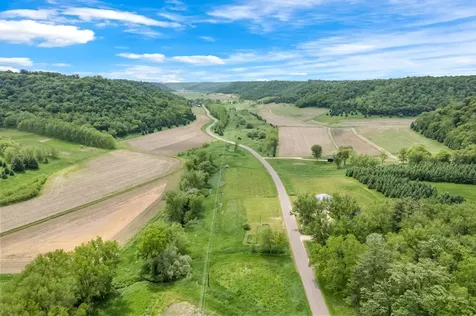 S1689 County Road Xx Alma WI 54610