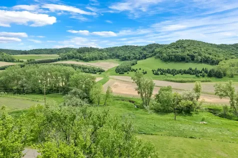 S1689 County Road Xx Alma WI 54610