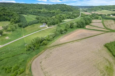 S1689 County Road Xx Alma WI 54610