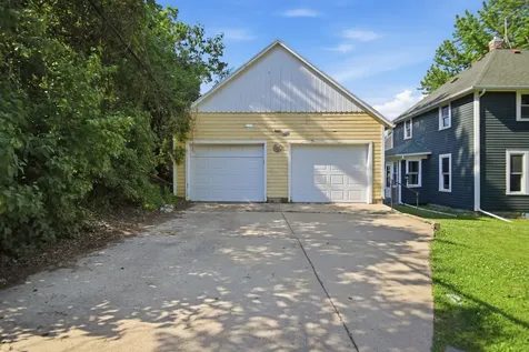 204 Riverside Avenue Owatonna MN 55060