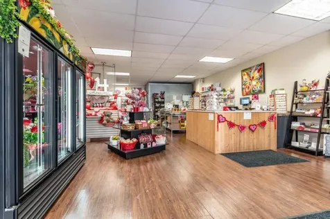 121 S Broadway Pelican Rapids MN 56572