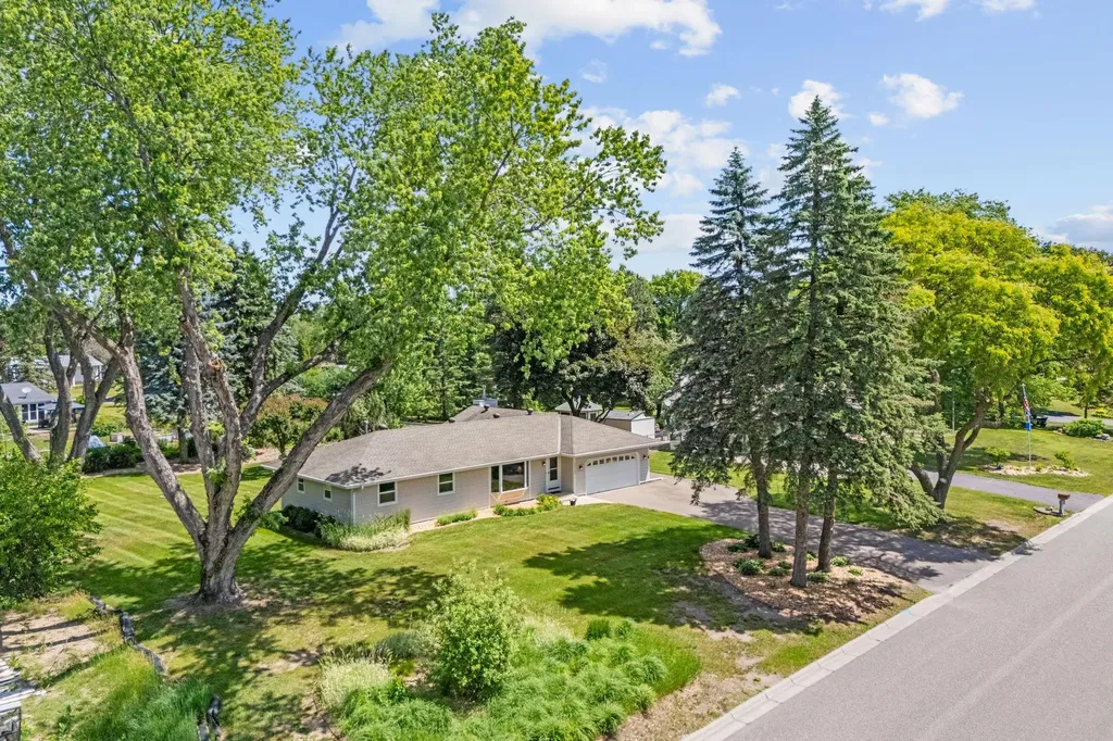 15700 5th Avenue N Plymouth MN 55447