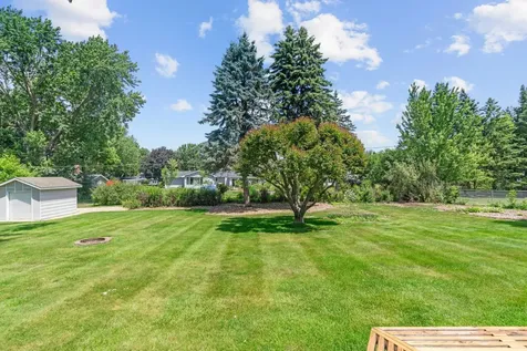 15700 5th Avenue N Plymouth MN 55447